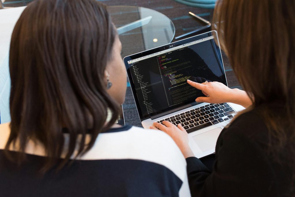Equipo de Liser Informática trabajando